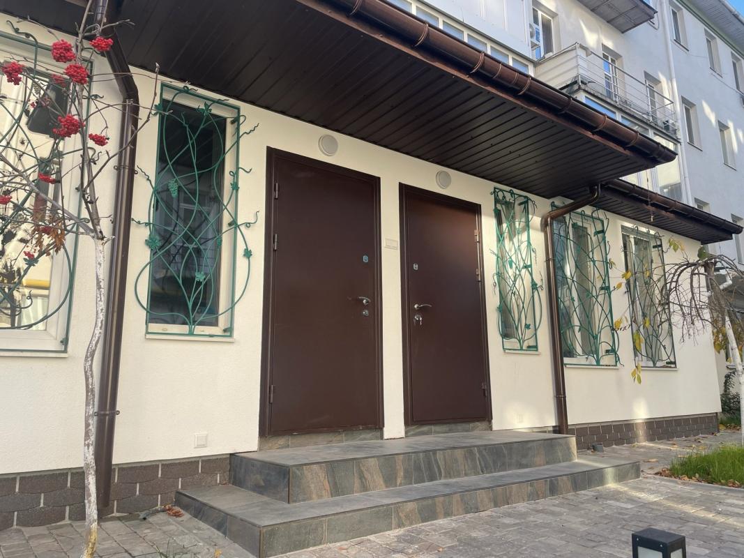 Long term rent 1 bedroom-(s) apartment Novooleksandrivska Street 54а к1