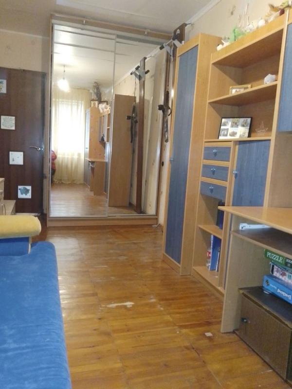 Продаж 2 кімнатної квартири 45 кв. м, Руслана Плоходька вул. 15б