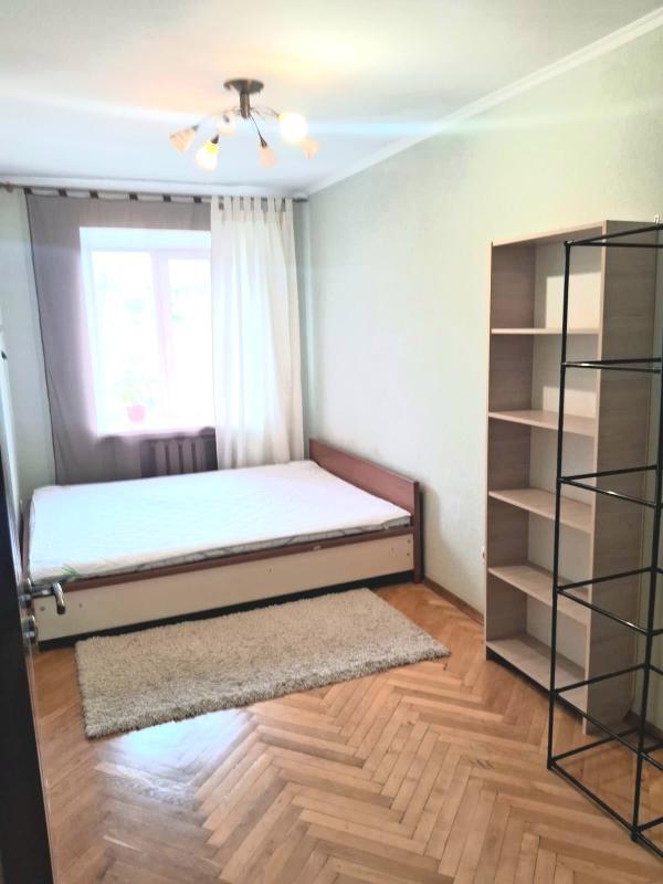 Long term rent 3 bedroom-(s) apartment Oleksanra Lazarevskoho Street (Minina Street) 4