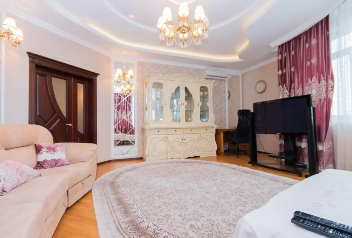 Apartment for rent - Kudriavskyi Descent 3а