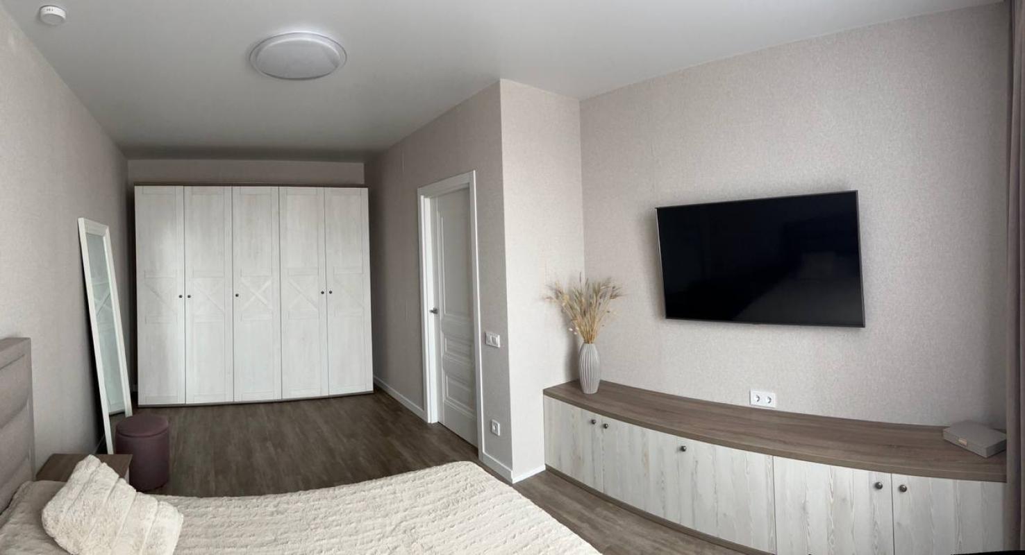 Sale 1 bedroom-(s) apartment 39 sq. m., Lva Landau Avenue (50-richchya SRSR Avenue) 52