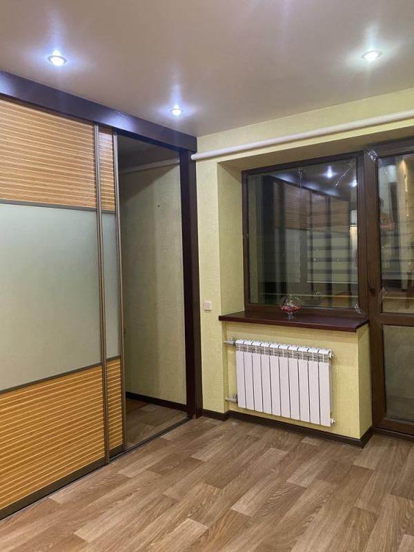 Long term rent 1 bedroom-(s) apartment Serhiia Yesenina Street 10