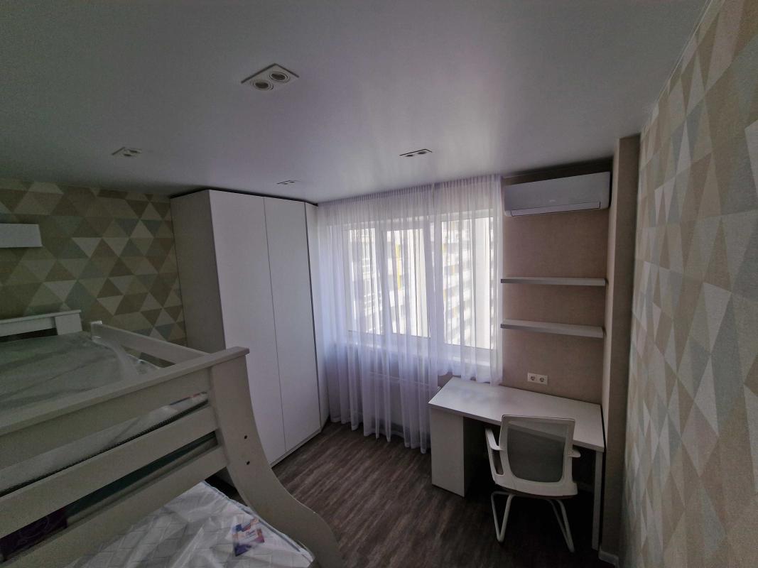 Long term rent 2 bedroom-(s) apartment Kharkivske Road 190