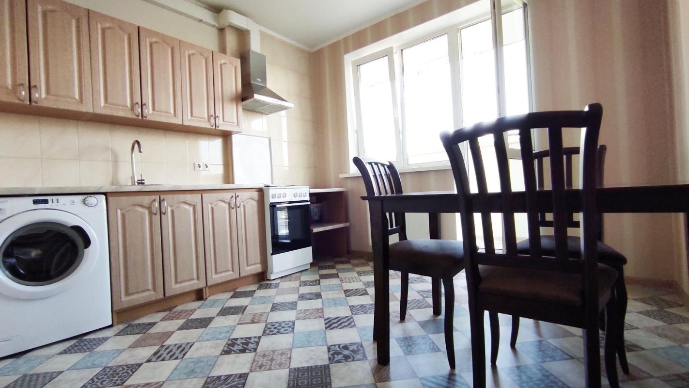 Long term rent 1 bedroom-(s) apartment Yuriya Popravky street (Mykoly Lebedieva Street)