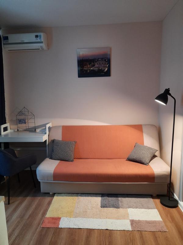 Long term rent 2 bedroom-(s) apartment Heroiv Kharkova Avenue (Moskovskyi Avenue) 272в