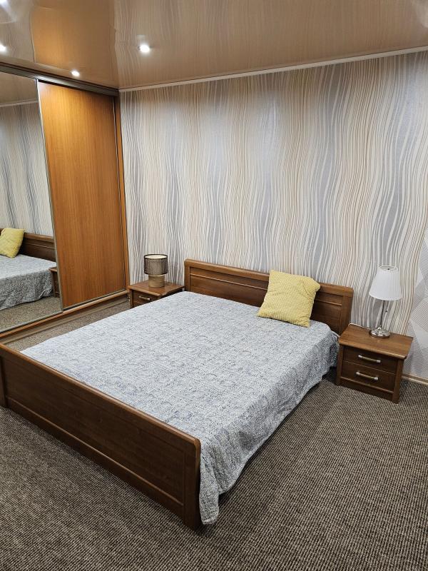 Long term rent 2 bedroom-(s) apartment Heroiv Kharkova Avenue (Moskovskyi Avenue) 38