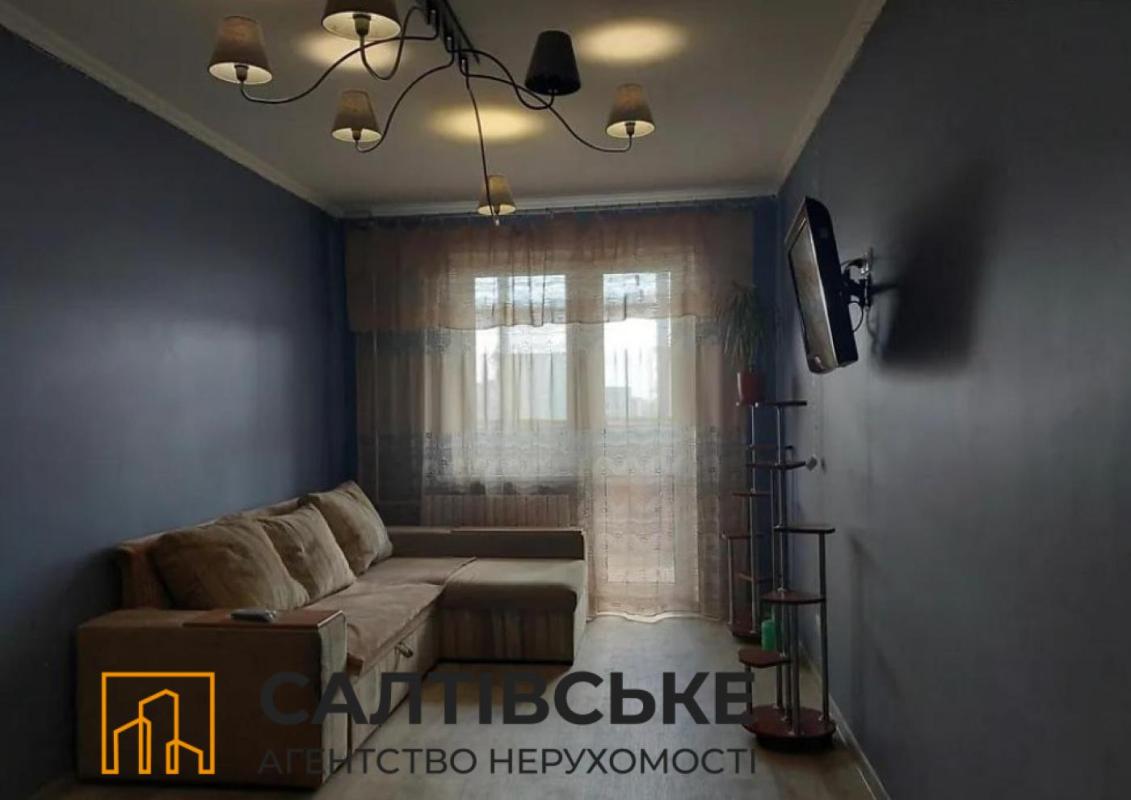 Продаж 3 кімнатної квартири 65 кв. м, Амосова вул. 5