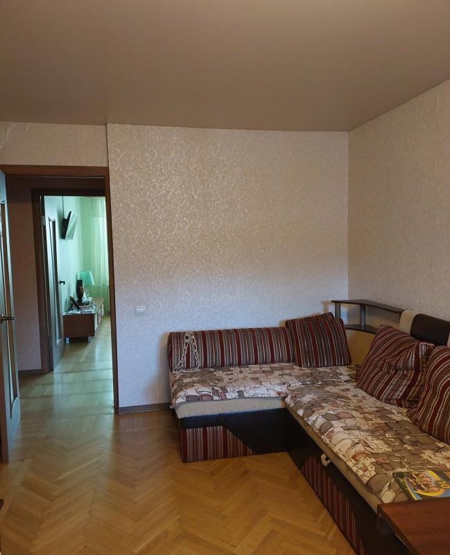 Sale 3 bedroom-(s) apartment 64 sq. m., Yuriia Haharina Avenue 49а