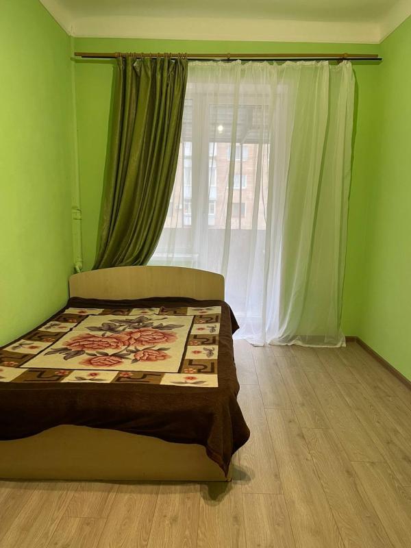 Long term rent 3 bedroom-(s) apartment Lermontivska Street 19