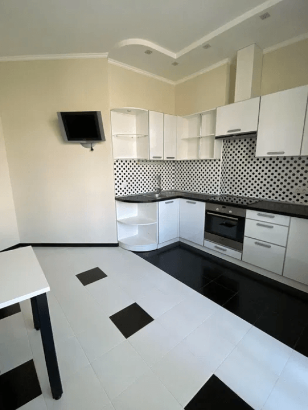 Long term rent 2 bedroom-(s) apartment Nauky avenue 77