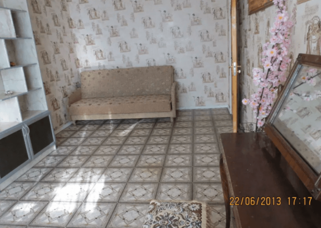 Long term rent 2 bedroom-(s) apartment Hvardiytsiv-Shyronintsiv Street 44