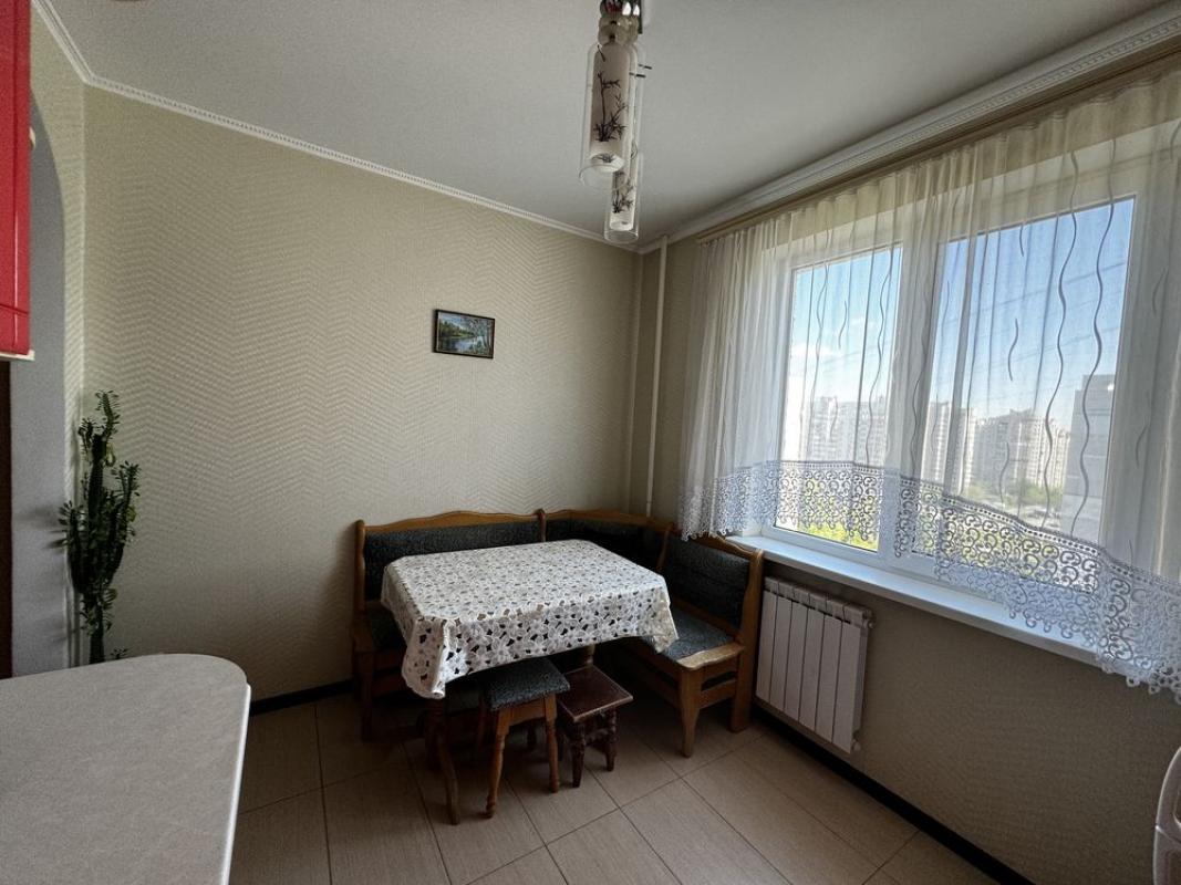 Long term rent 2 bedroom-(s) apartment Urlivska Street 3а