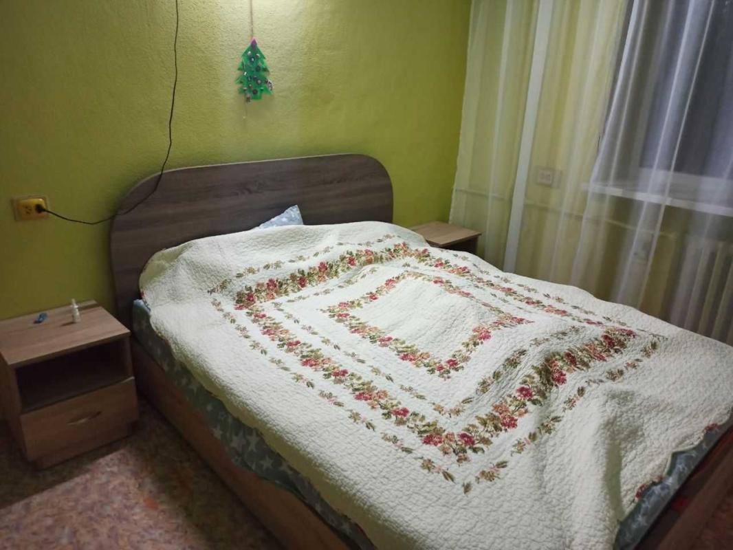 Long term rent 3 bedroom-(s) apartment Pushkinska Street 54