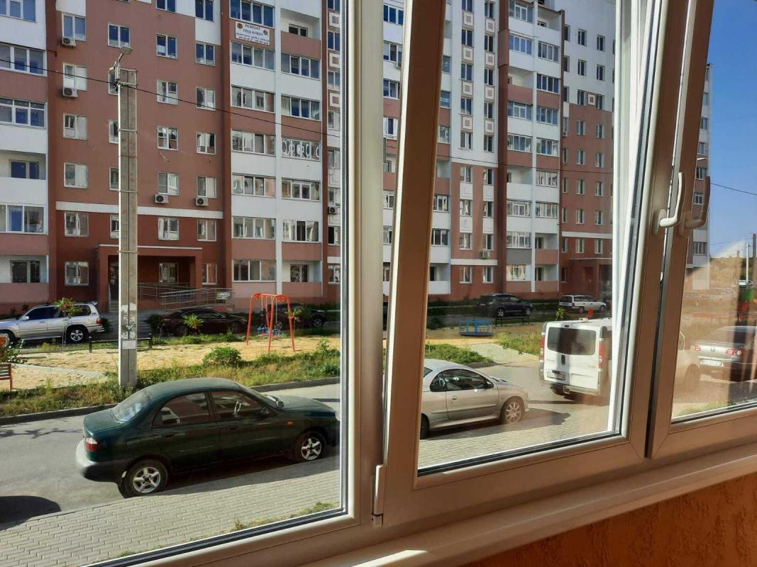 Long term rent 1 bedroom-(s) apartment Akademika Barabashova Street 10