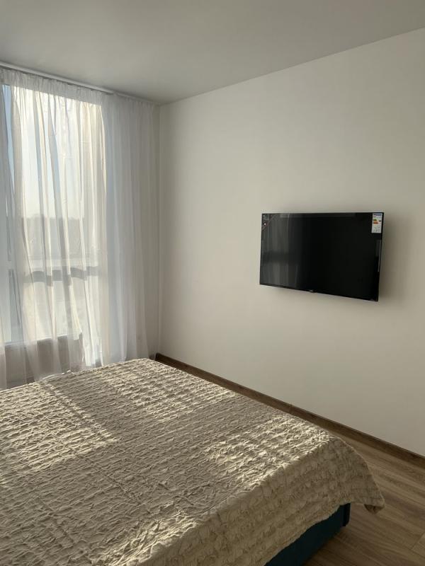 Long term rent 1 bedroom-(s) apartment Revutskoho Street 40