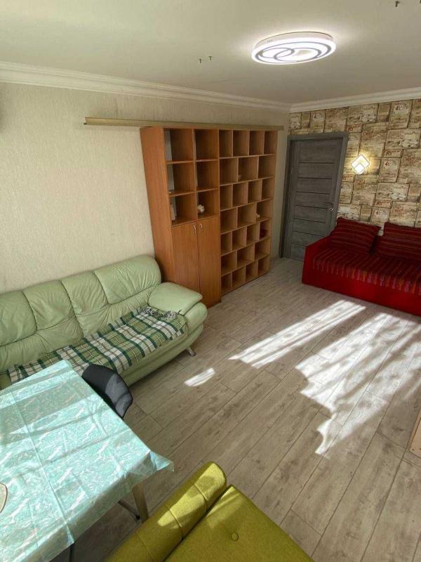 Long term rent 4 bedroom-(s) apartment Berezniakivska Street 30