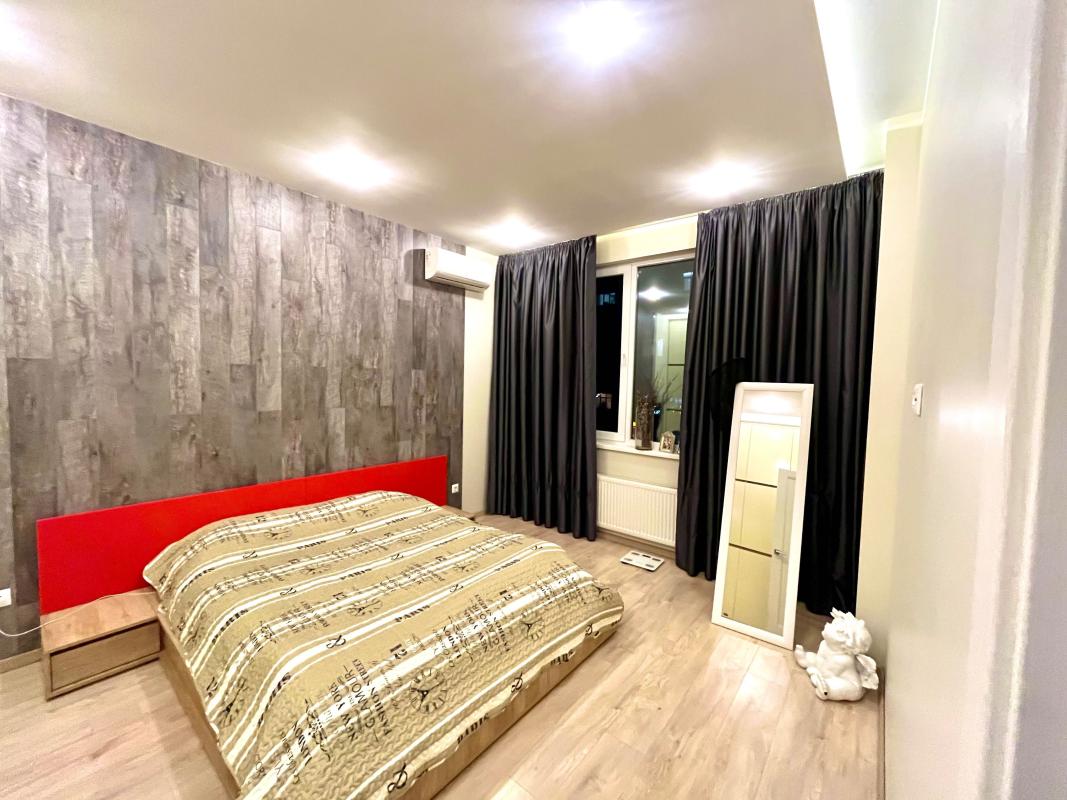 Sale 1 bedroom-(s) apartment 51 sq. m., Truskavetska Street 6В