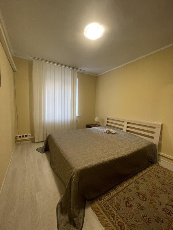 Long term rent 3 bedroom-(s) apartment Leonida Pervomaiskoho Street