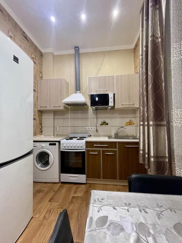 Продаж 1 кімнатної квартири 35 кв. м, Коновченка вул.