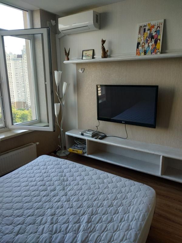Long term rent 1 bedroom-(s) apartment Ovanesa Tumaniana Street 3