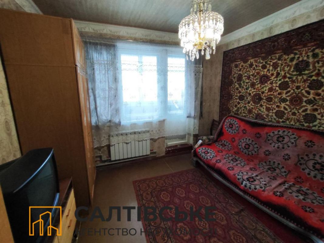 Продаж 4 кімнатної квартири 83 кв. м, Сонячна вул. 1
