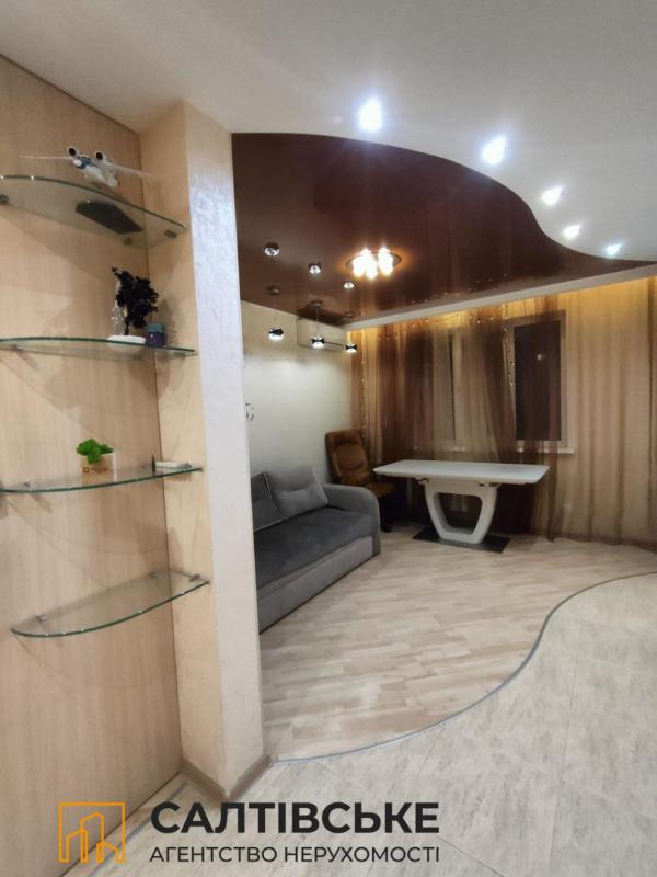 Продажа 3 комнатной квартиры 83 кв. м, Амосова ул. 32