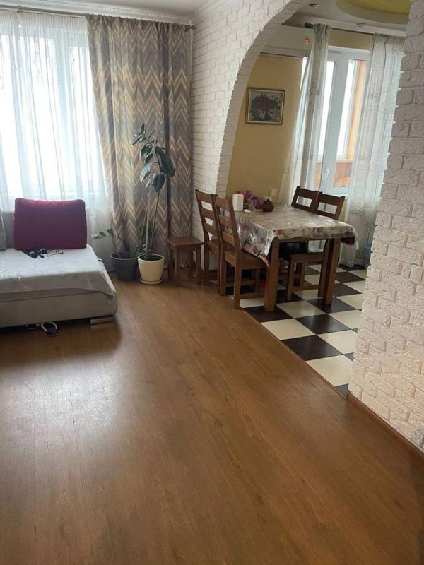 Long term rent 3 bedroom-(s) apartment Dragomanova Street 6/1