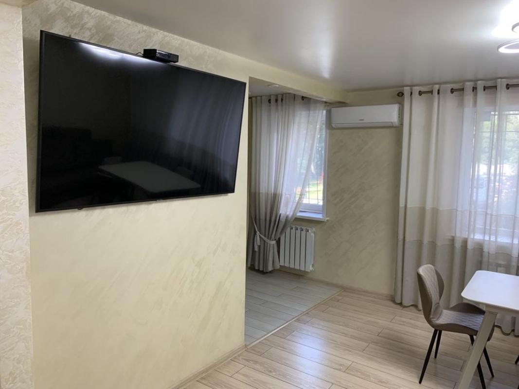 Sale 3 bedroom-(s) apartment 66 sq. m., Velyka Panasivska Street (Kotlova Street) 252
