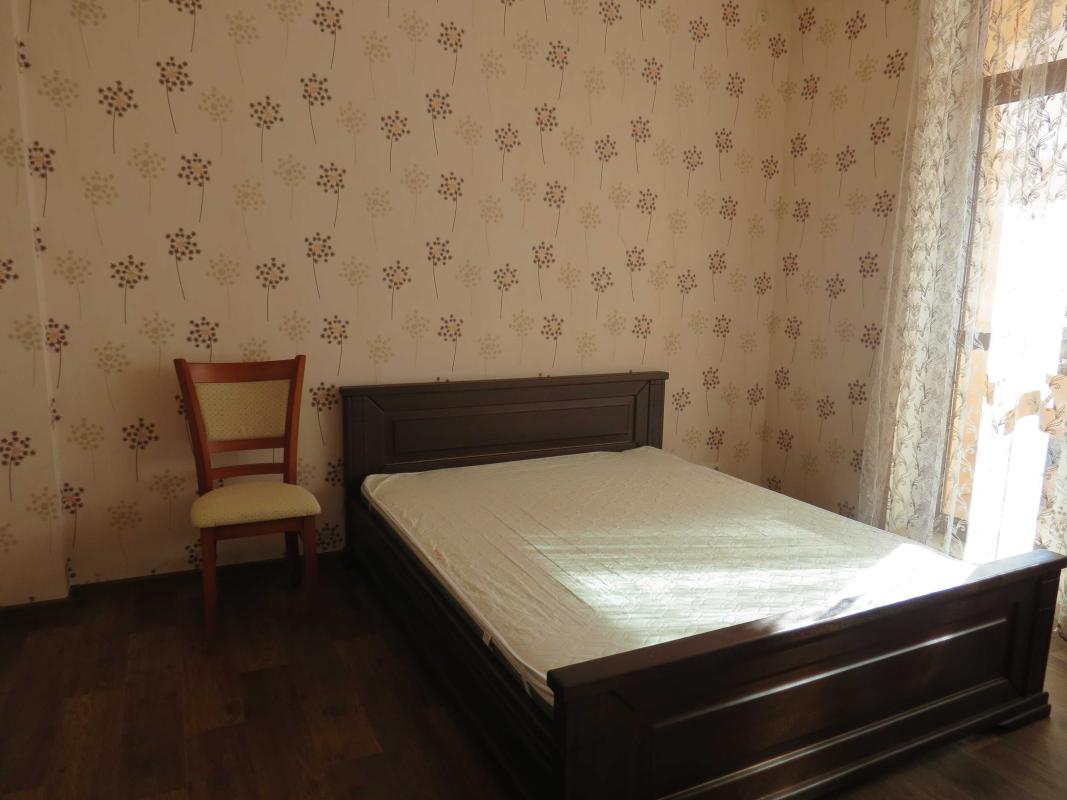 Long term rent 3 bedroom-(s) apartment Nauky avenue 77