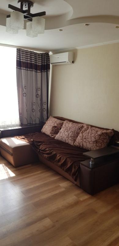 Long term rent 2 bedroom-(s) apartment Peremohy Avenue 46а