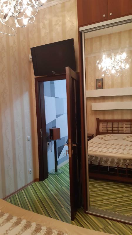Long term rent 2 bedroom-(s) apartment Ivana Franka Street 27