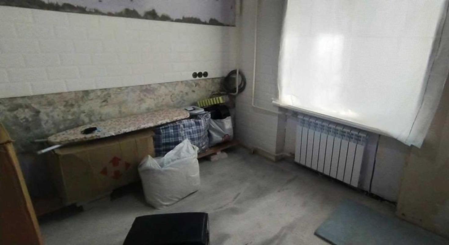 Продаж 1 кімнатної квартири 39 кв. м, Матросова вул. 18б
