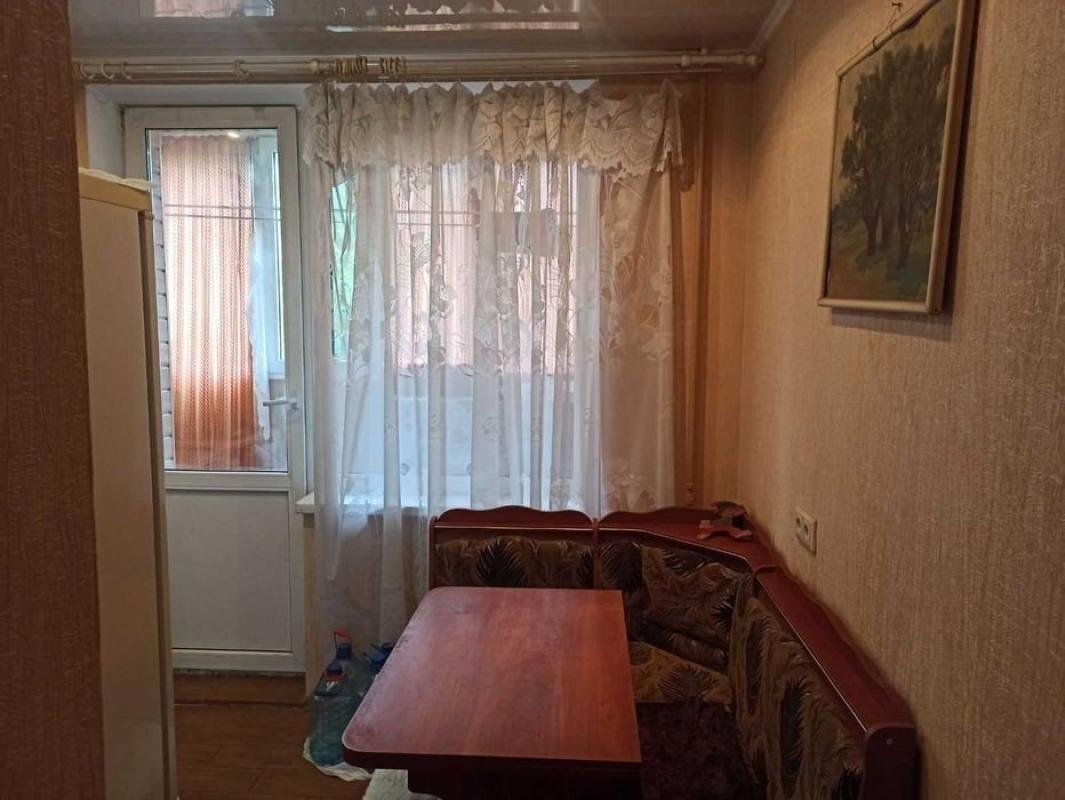Продаж 1 кімнатної квартири 36 кв. м, Костичева вул. 17
