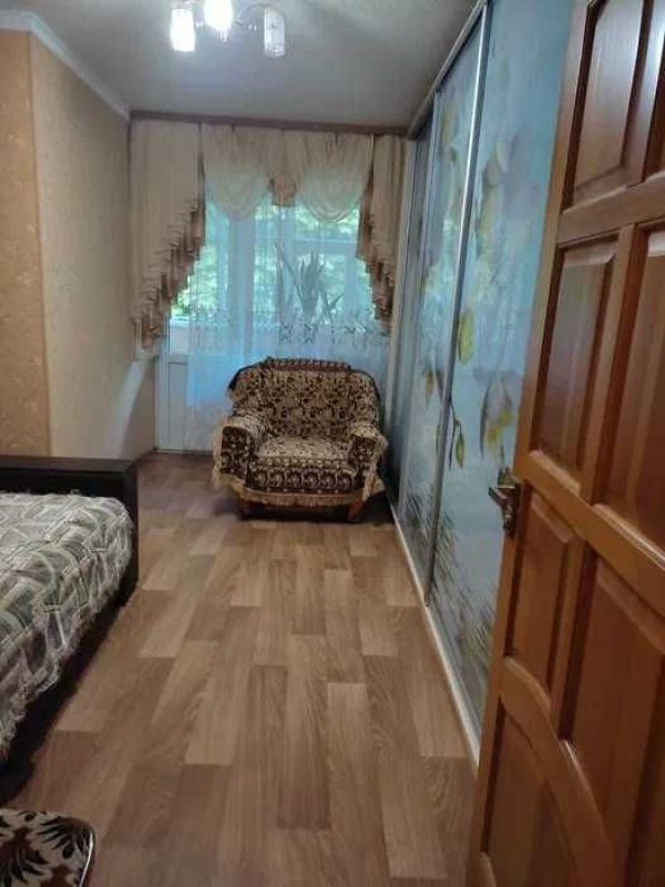 Продажа 3 комнатной квартиры 55 кв. м, Зерновая ул. 53б