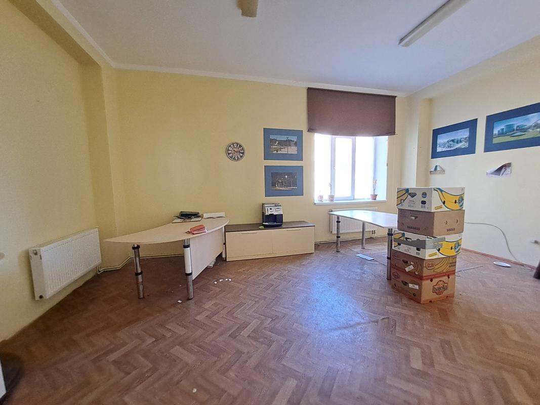 Long term rent commercial property Tekstylna Street 12