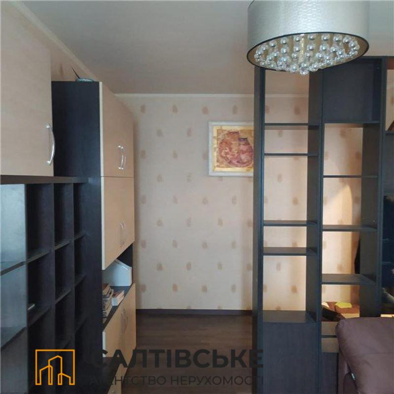Sale 4 bedroom-(s) apartment 68 sq. m., Traktorobudivnykiv Avenue 107б