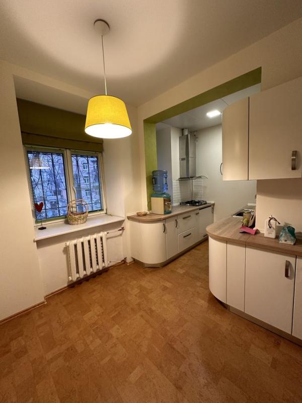 Long term rent 2 bedroom-(s) apartment Pyrohova Street 2