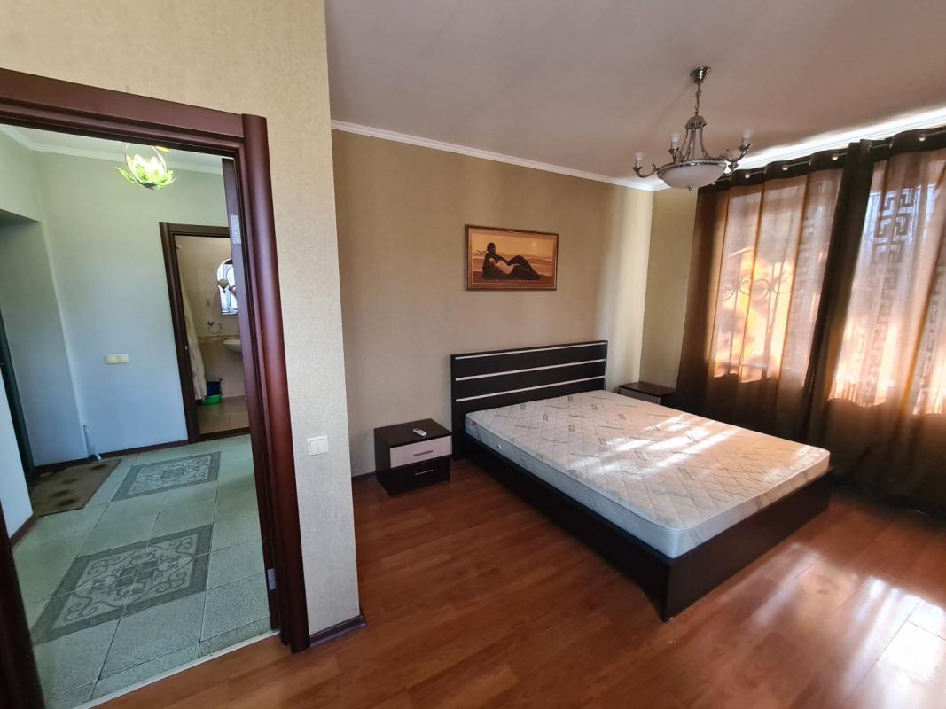 Long term rent 2 bedroom-(s) apartment Rybasivsky Lane 15
