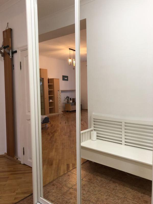 Long term rent 3 bedroom-(s) apartment Beresteiska Avenue (Peremohy Avenue) 71/2