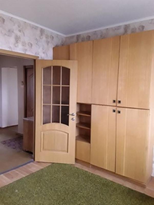 Long term rent 4 bedroom-(s) apartment Fesenkivskyi Entrance 12
