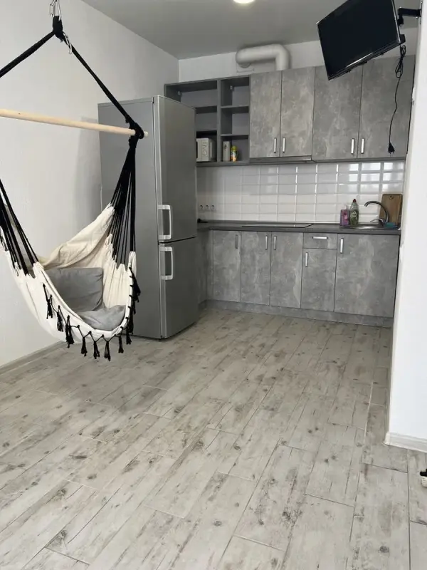 Apartment for rent - Kozakevycha Street 29