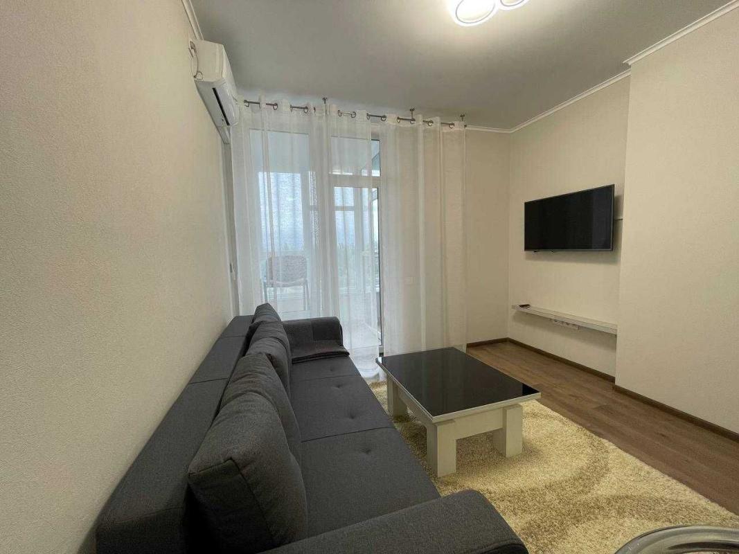 Long term rent 1 bedroom-(s) apartment Pryladnyi lane 10