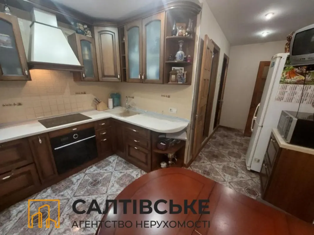 Apartment for sale - Druzhby Narodiv Street 277