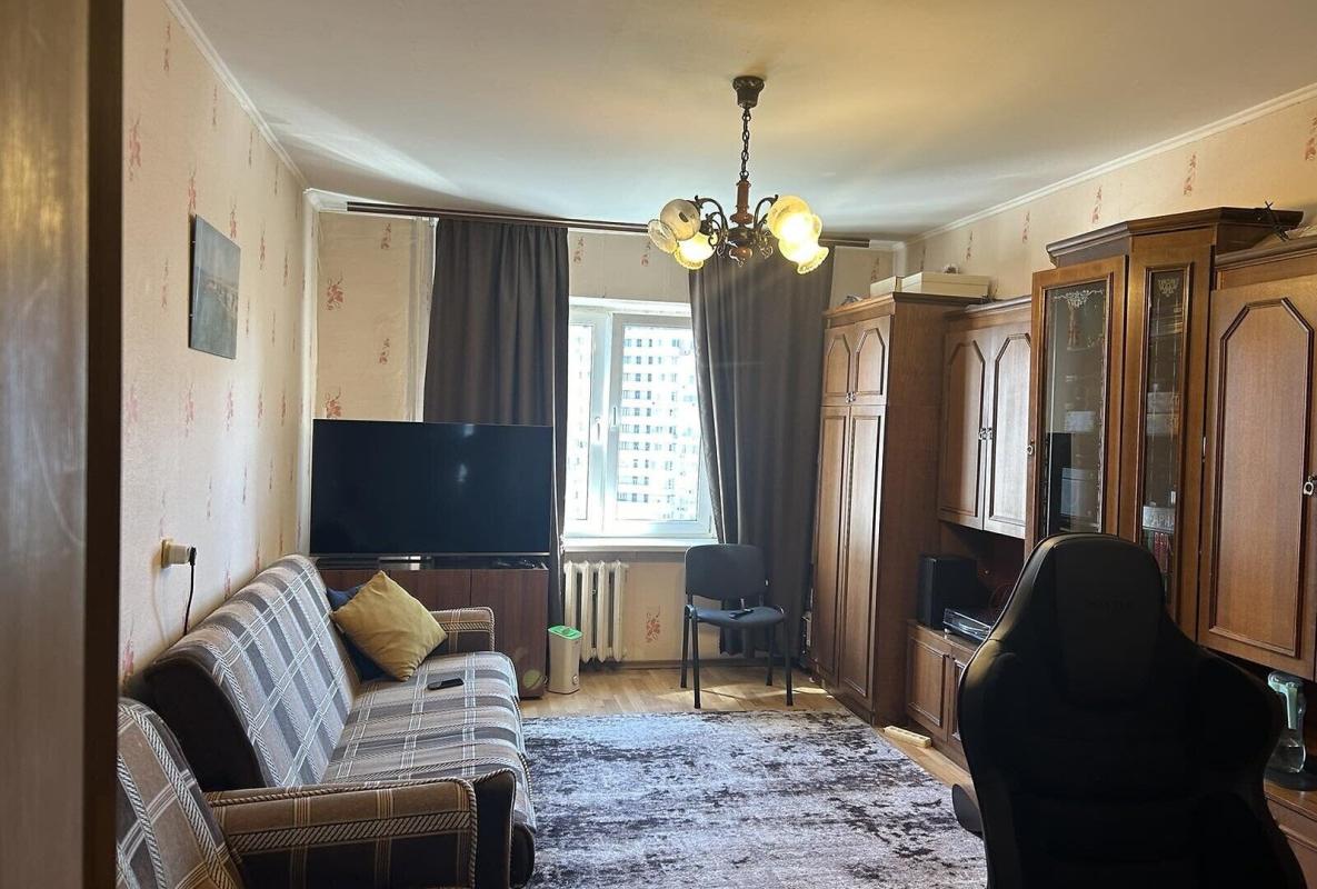 Sale 1 bedroom-(s) apartment 43 sq. m., Oleny Pchilky Street 2б