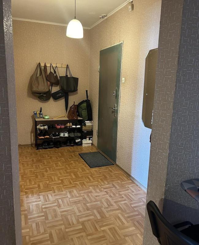 Sale 1 bedroom-(s) apartment 43 sq. m., Oleny Pchilky Street 2б