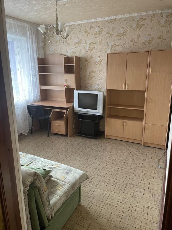 Long term rent 2 bedroom-(s) apartment Liudviga Svobody Avenue 33
