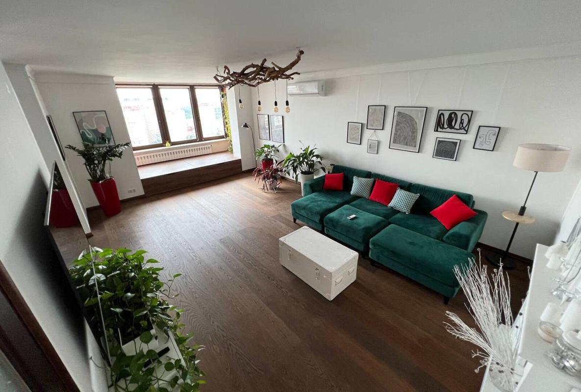 Sale 3 bedroom-(s) apartment 122 sq. m., Revutskoho Street 9