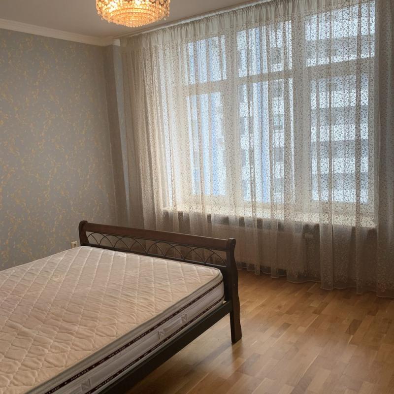 Long term rent 2 bedroom-(s) apartment Dniprovska Embarkment 26Г