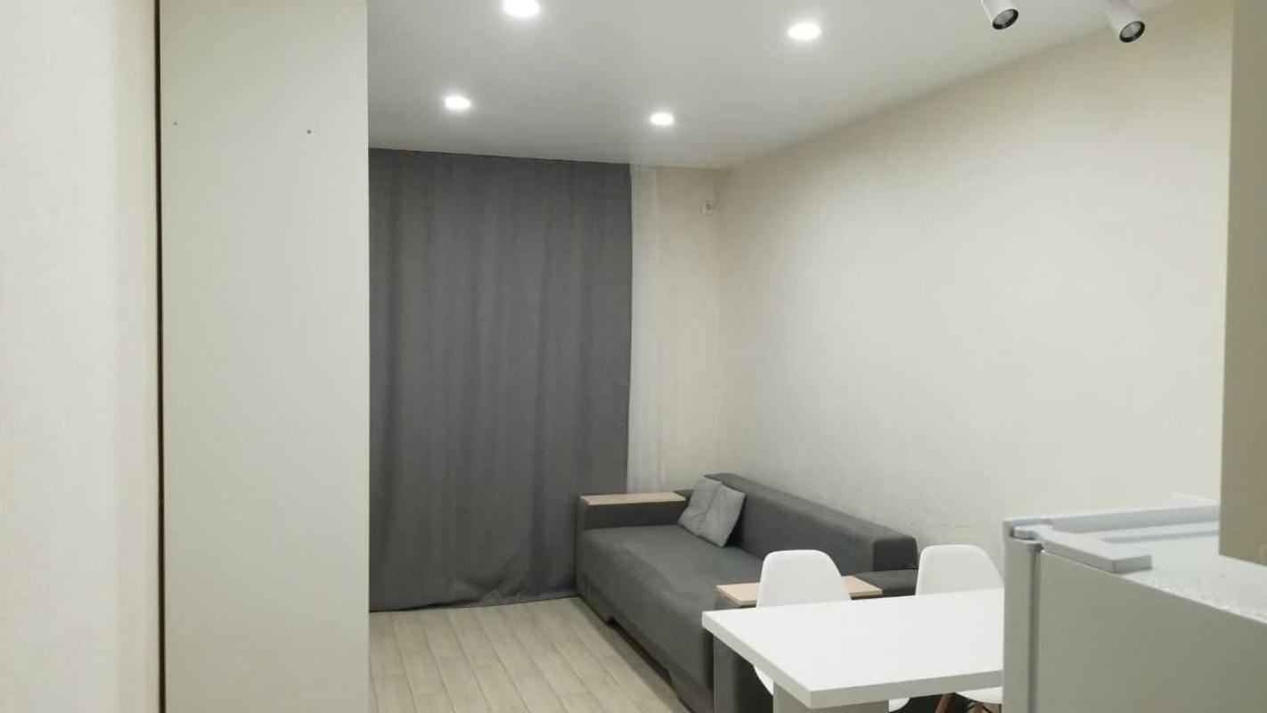 Long term rent 1 bedroom-(s) apartment Lva Landau Avenue (50-richchya SRSR Avenue)
