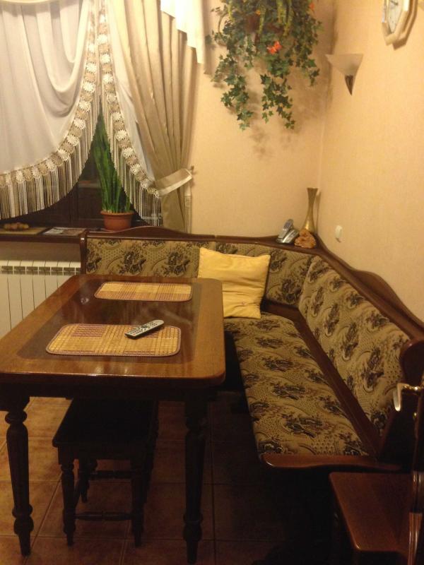 Long term rent 3 bedroom-(s) apartment Yuriia Illienka Street (Melnykova Street) 6